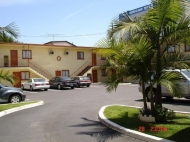 Paradise Inn & Suites Los Angeles