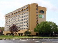 La Quinta Inn & Suites Secaucus Meadowlands near New York